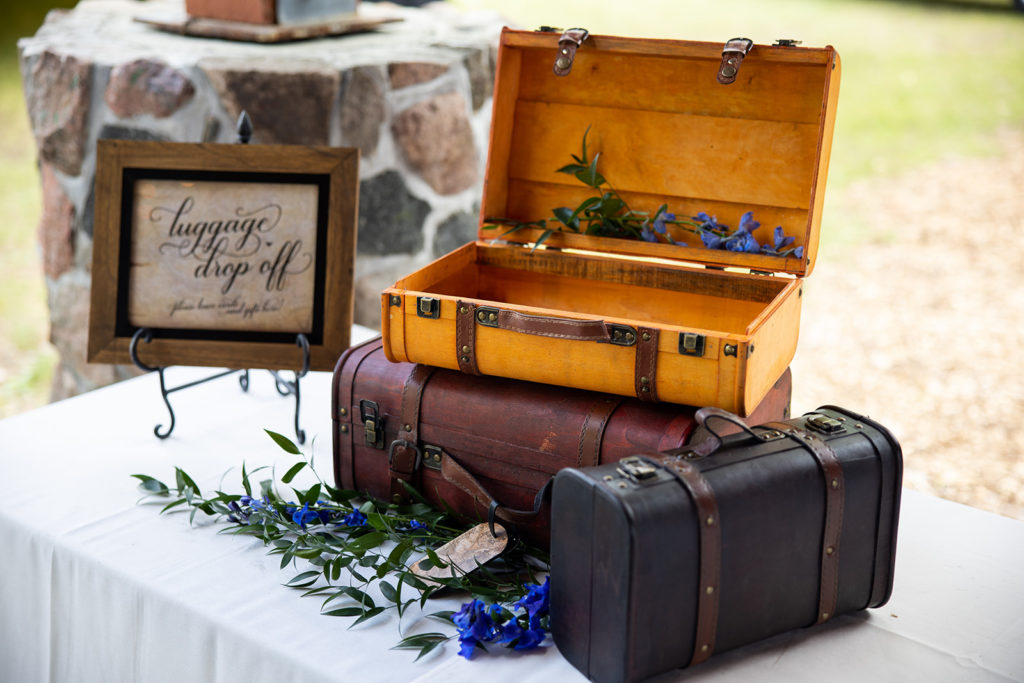Wedding- Luggage- Decor.jpg